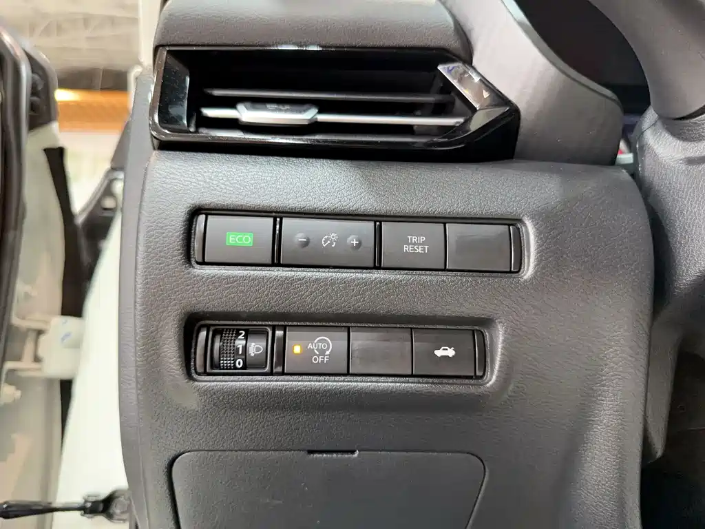 Nissan Sylphy 2022 — фото 18