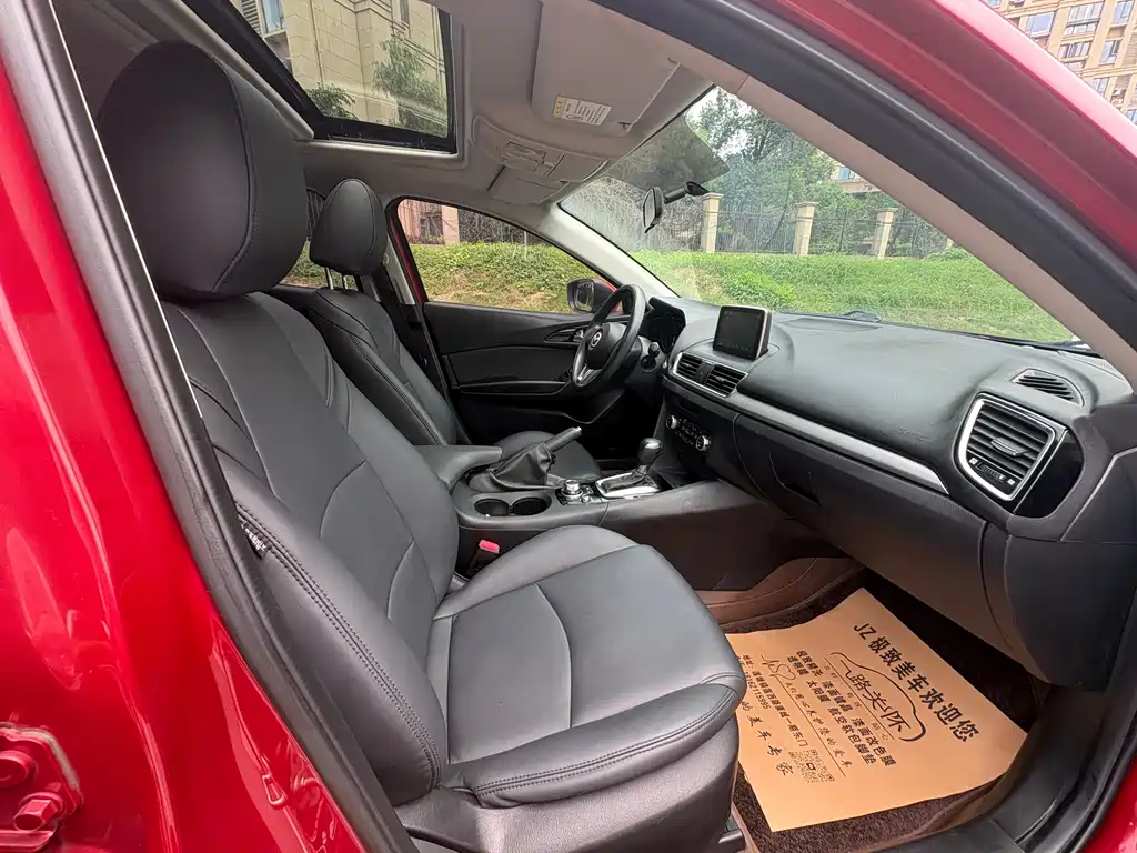 Mazda 3 Axela 2015 — фото 16