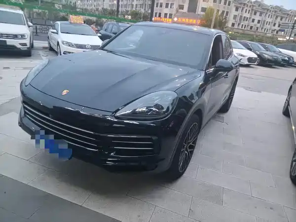 Porsche Cayenne 2022