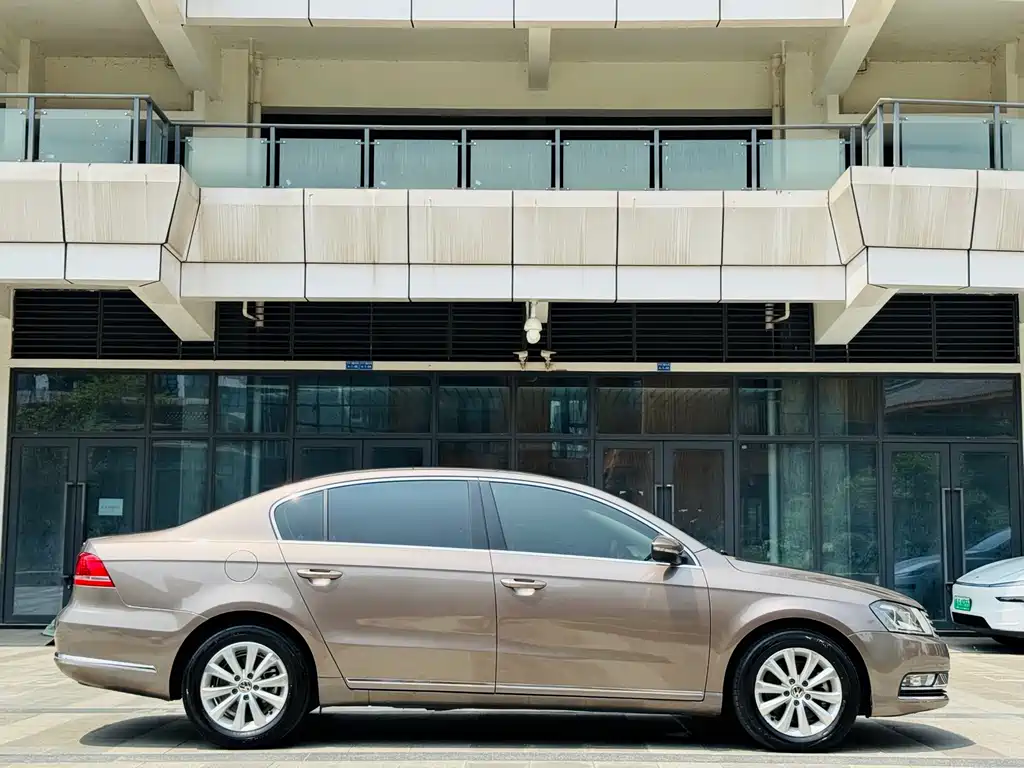 Volkswagen Magotan 2015