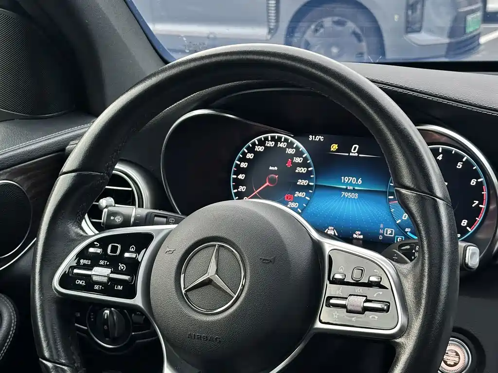 Mercedes-Benz GLC 2019 — фото 12