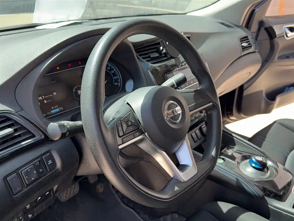 Nissan Sylphy EV 2019 — фото 3