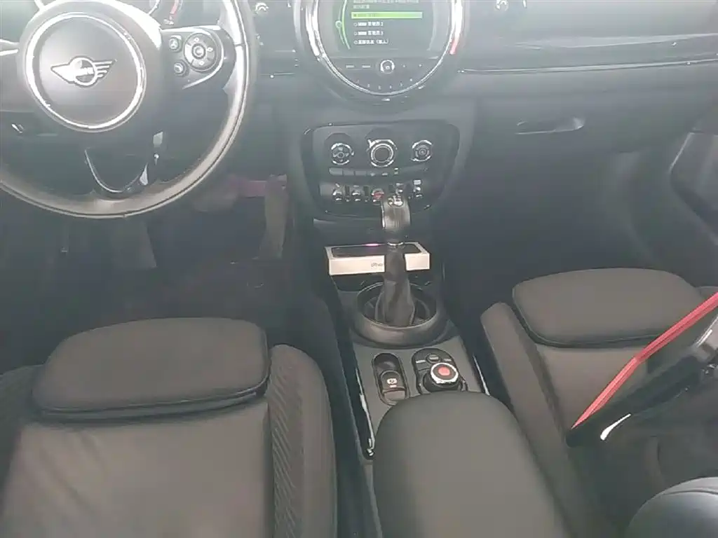 MINI Clubman 2018 — фото 14
