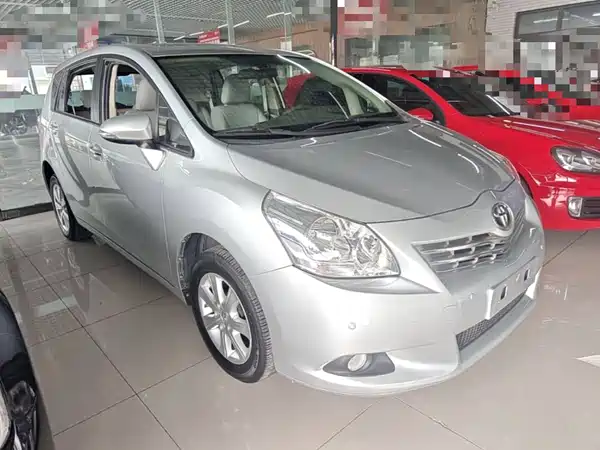 Toyota Yizhi 2014