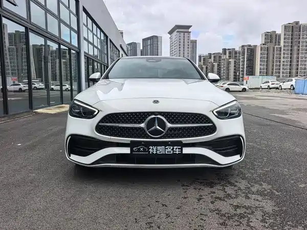 Mercedes-Benz C-Class 2024