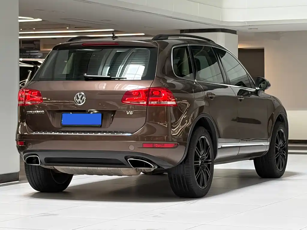 Volkswagen Touareg 2012 — фото 15