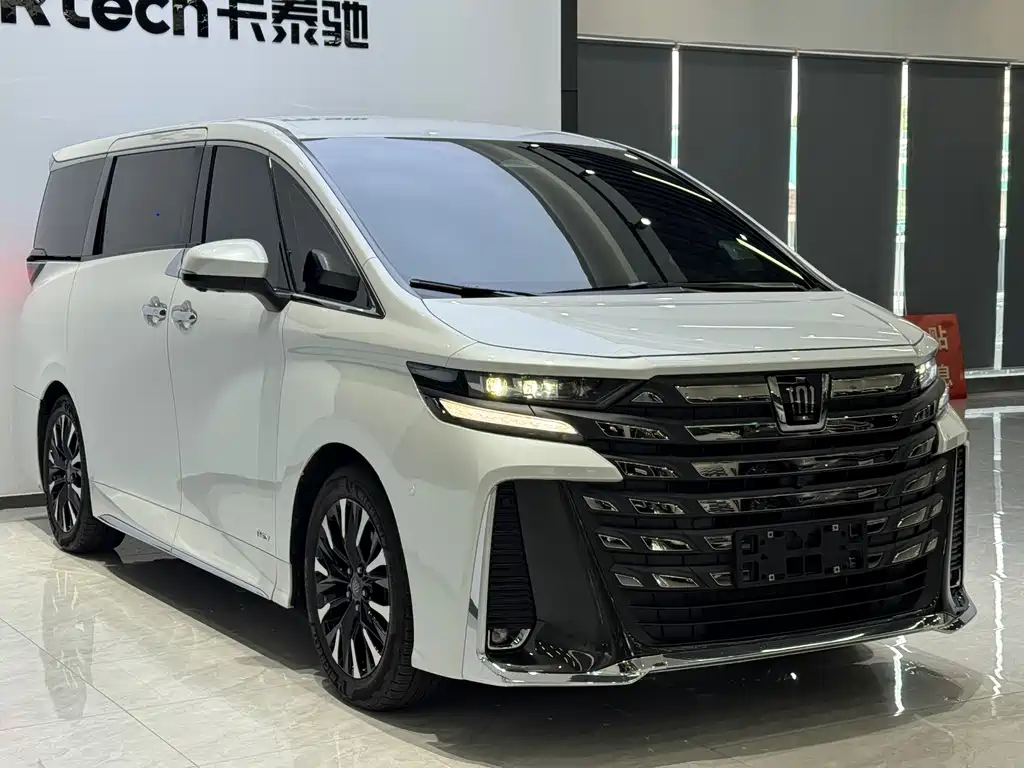 Toyota Vellfire 2023