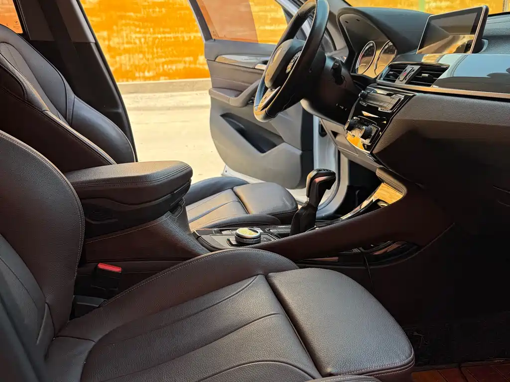 BMW X1 2019 — фото 10