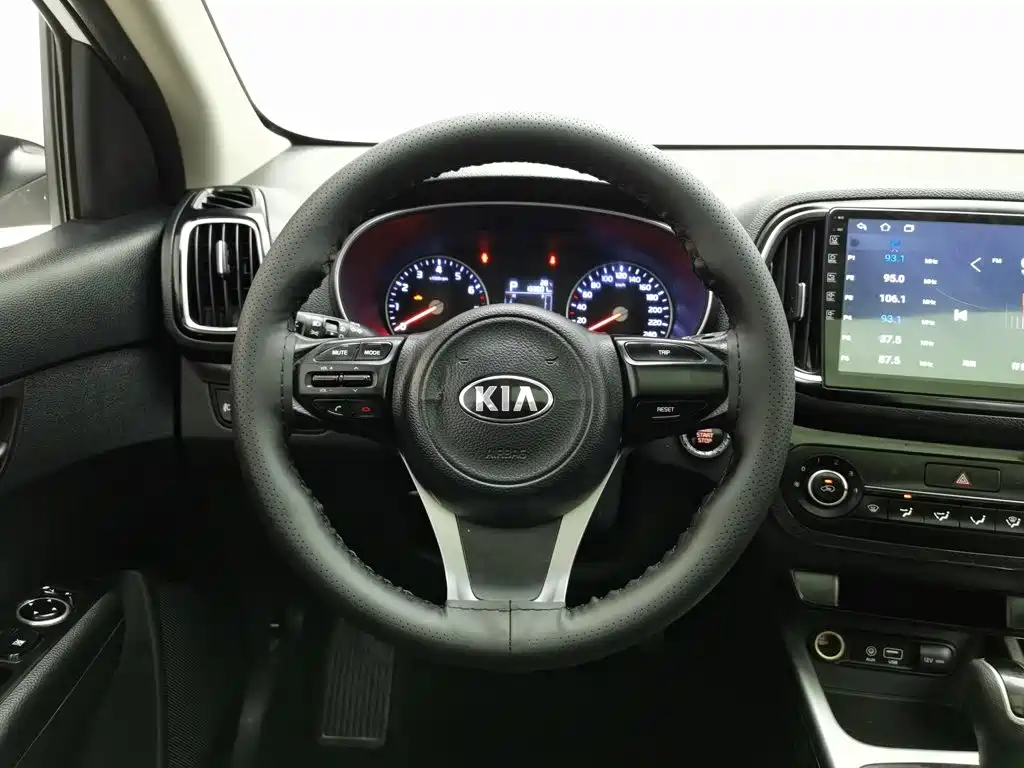 Kia KX3 Proud Running 2016 — фото 11