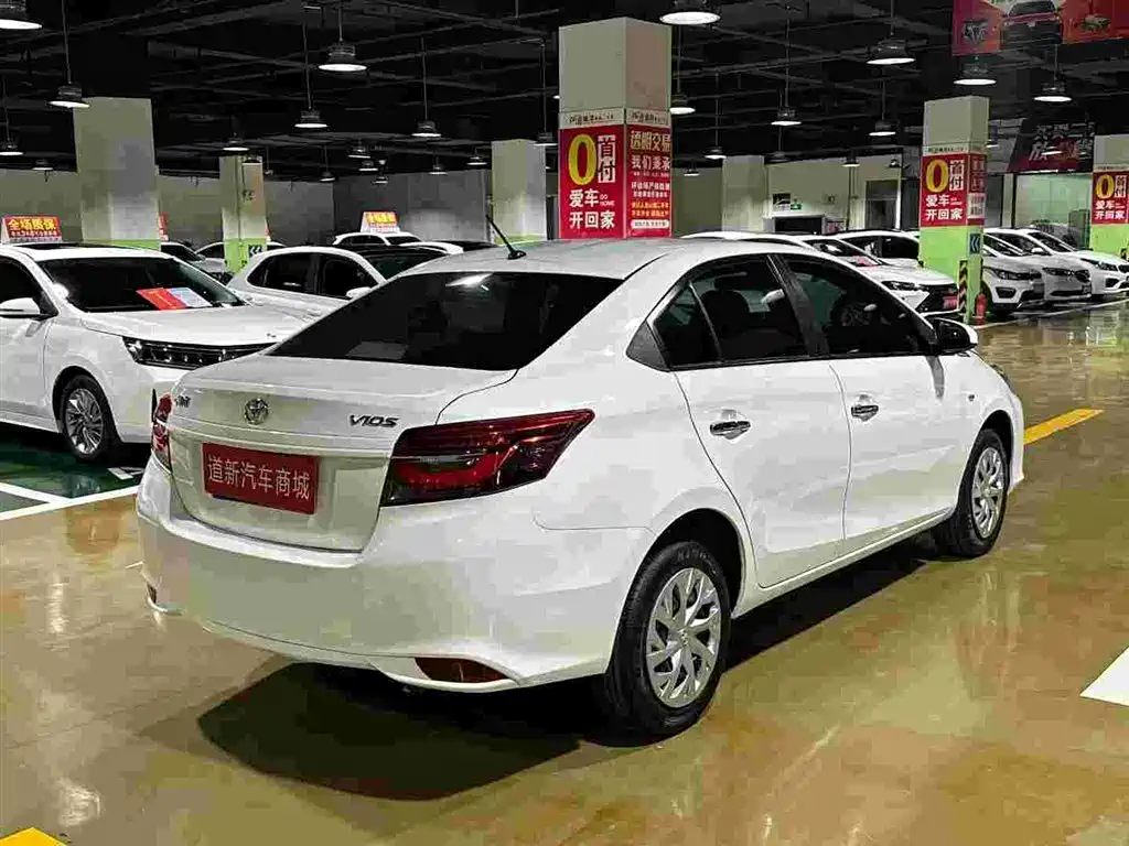 Toyota Vios 2023 — фото 9