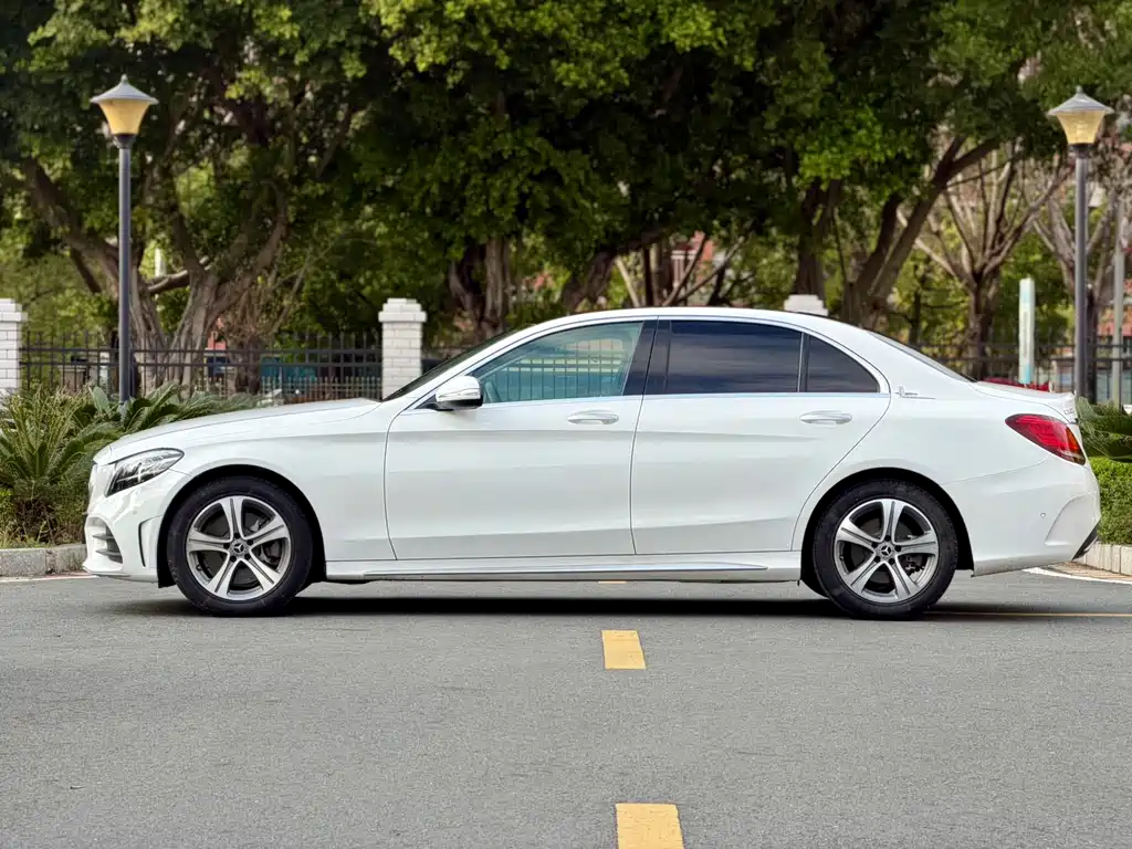 Mercedes-Benz C-Class 2020 — фото 8
