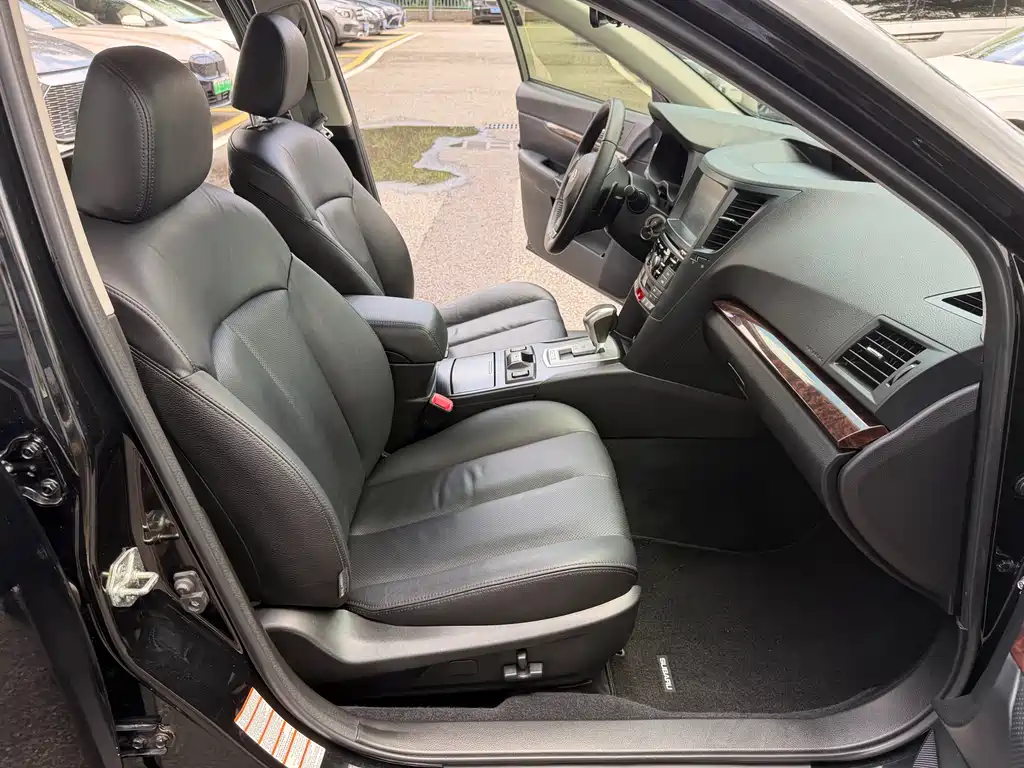 Subaru Outback 2013 — фото 16