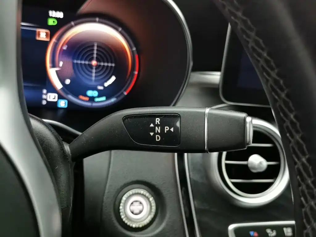 Mercedes-Benz C-Class 2020 — фото 13
