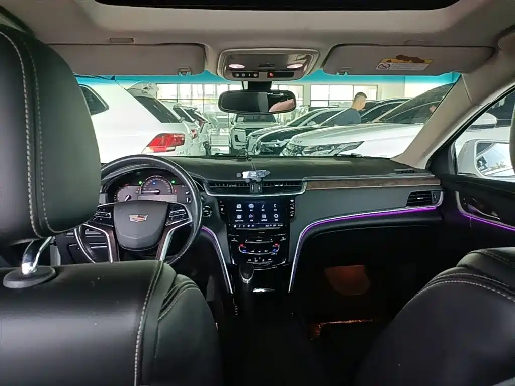 Cadillac XTS 2019 — фото 10