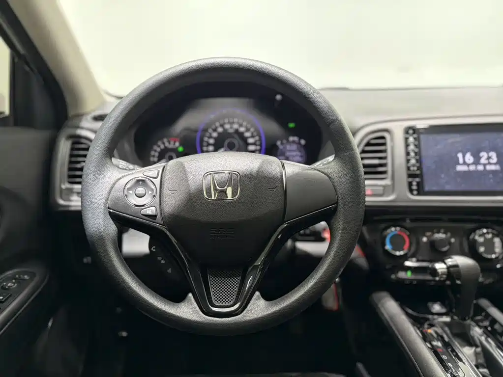 Honda Vezel 2022 — фото 10