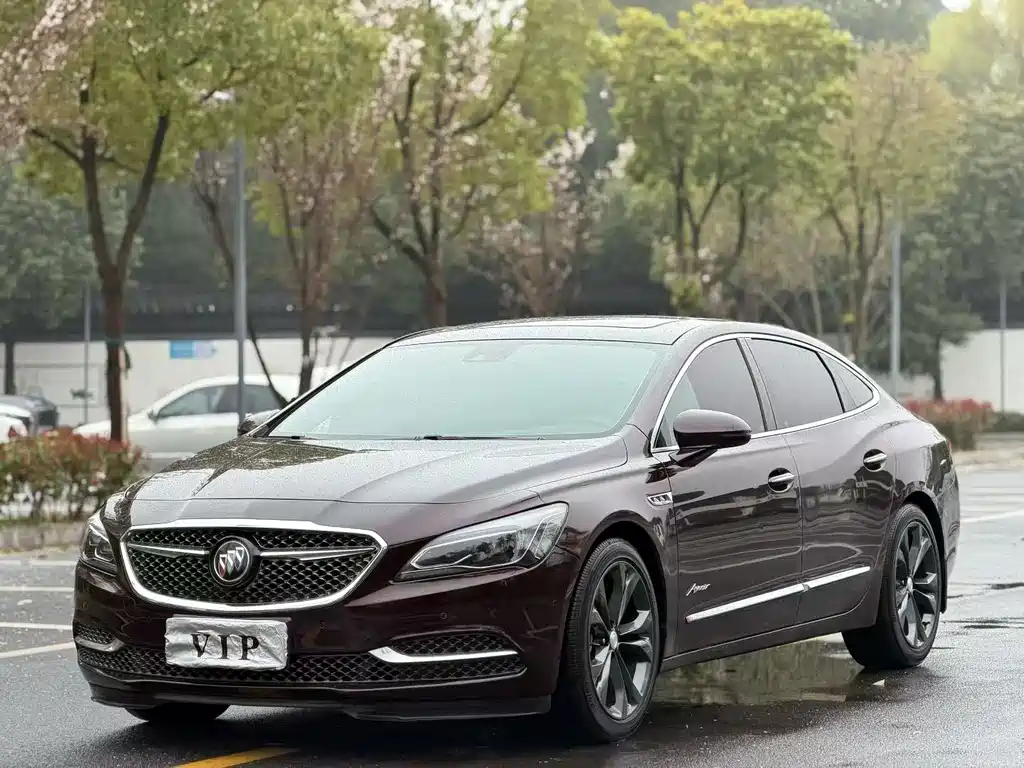 Buick LaCrosse 2018 — фото 2