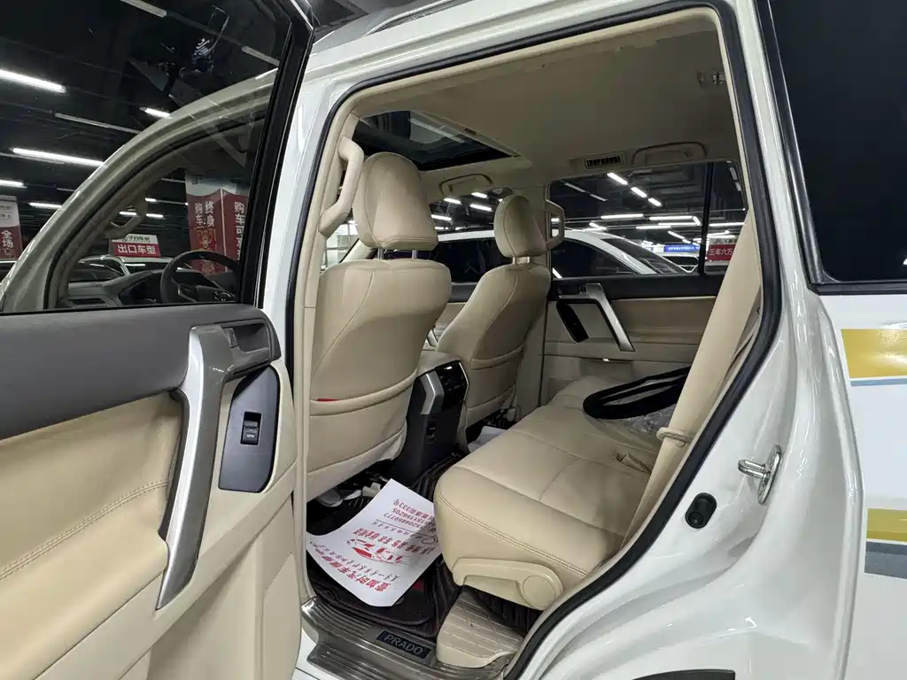 Toyota Prado 2018 — фото 6