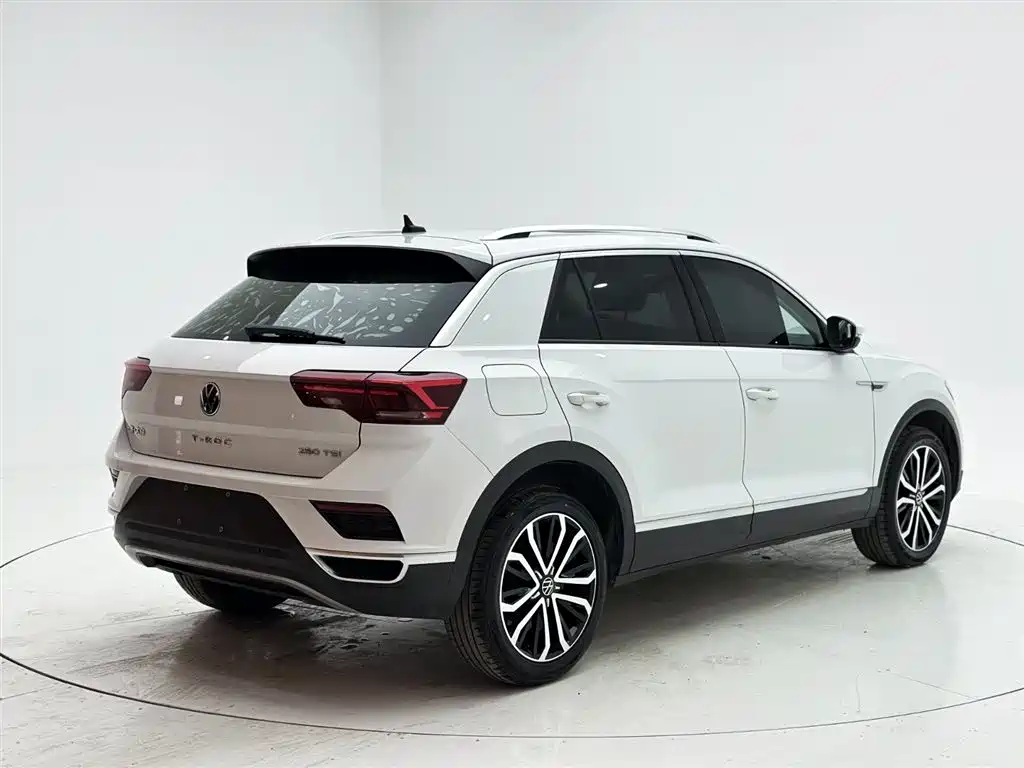 Volkswagen T-Roc 2022 — фото 6