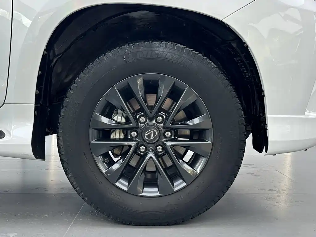 Lexus GX 2022 — фото 24