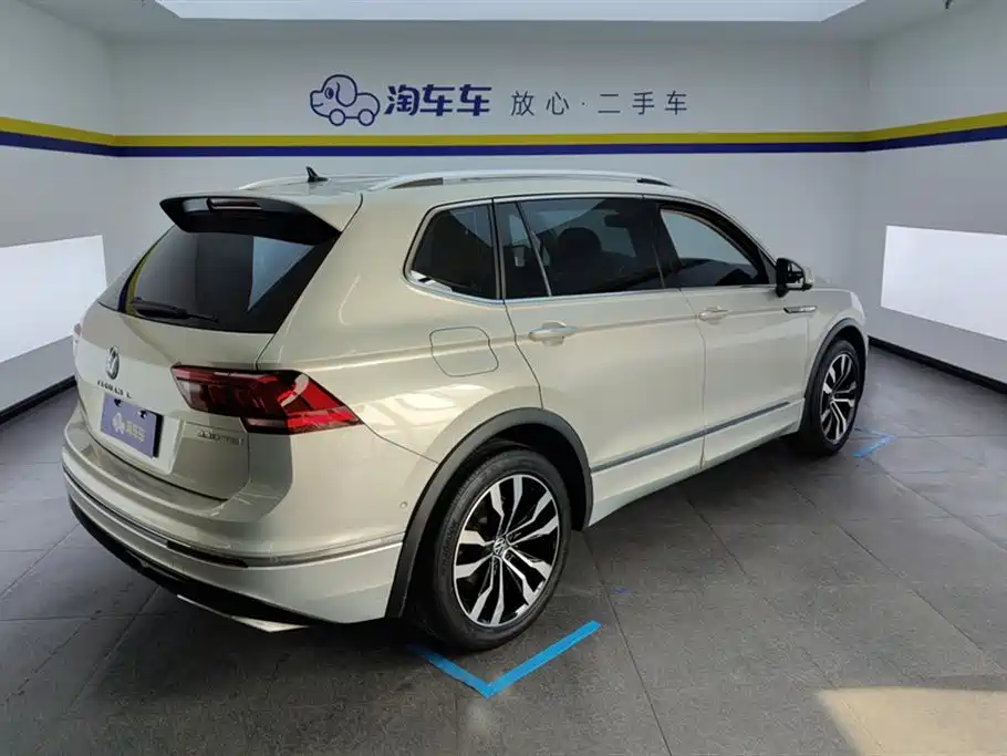 Volkswagen Tiguan L 2021 — фото 3