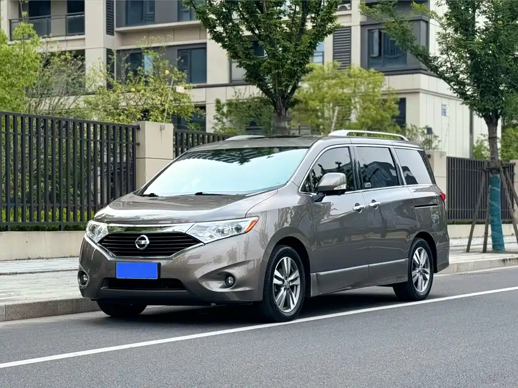 Nissan Quest 2016