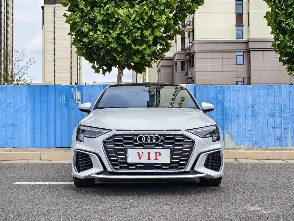 Audi A3 2024 — фото 2