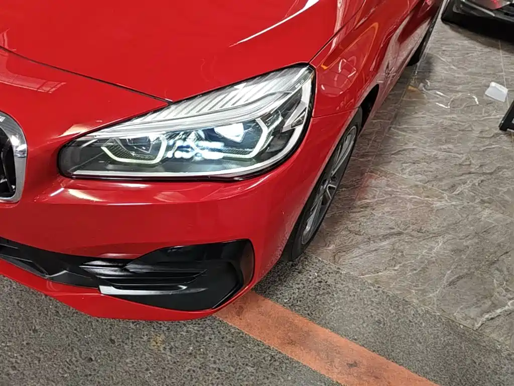 BMW 2 Series Active Tourer 2018 — фото 24