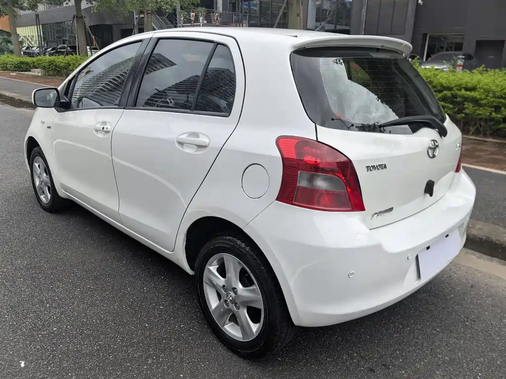 Toyota Yaris 2012