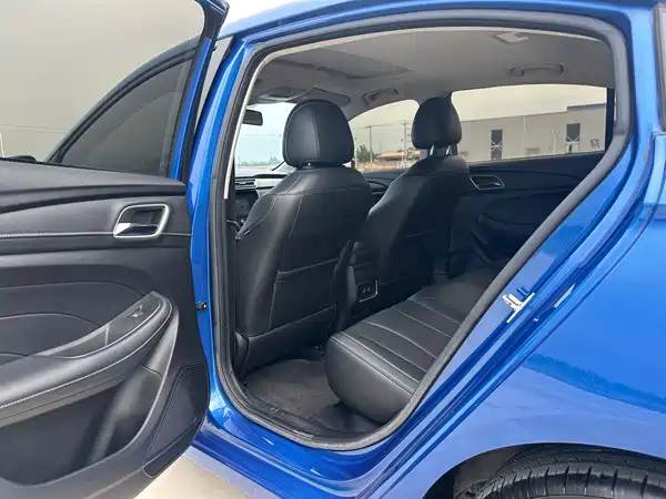 Roewe i5 2020