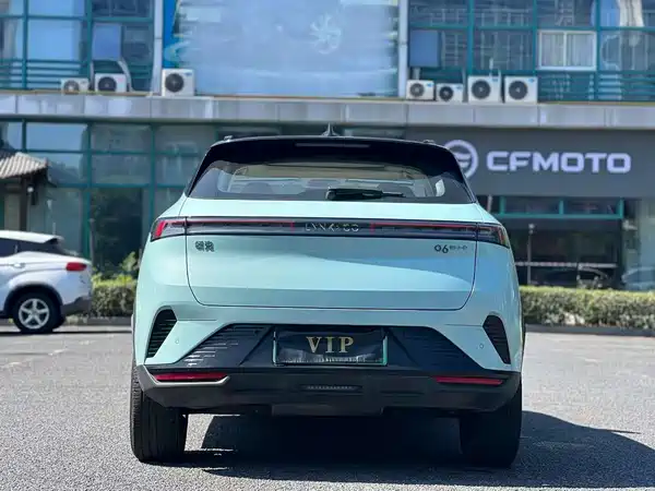 Lynk & Co 06 EM-P 2023