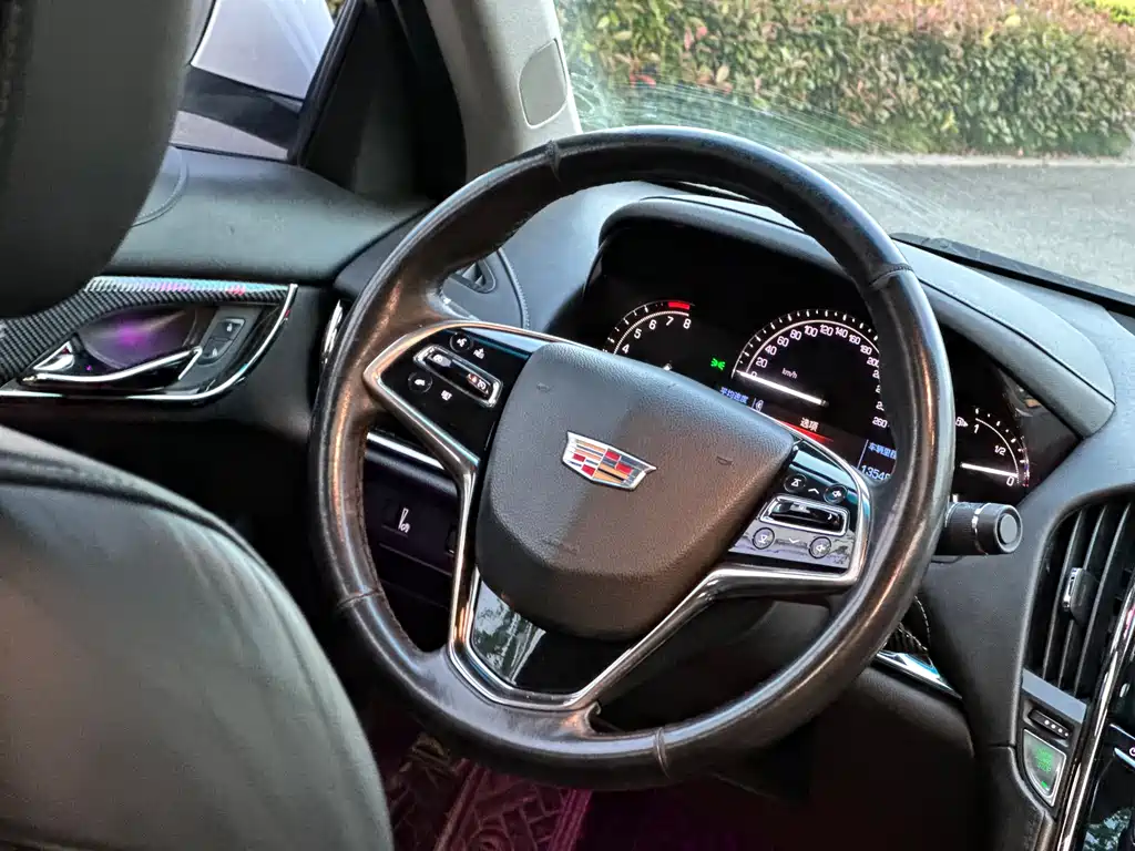 Cadillac ATS-L 2018 — фото 13