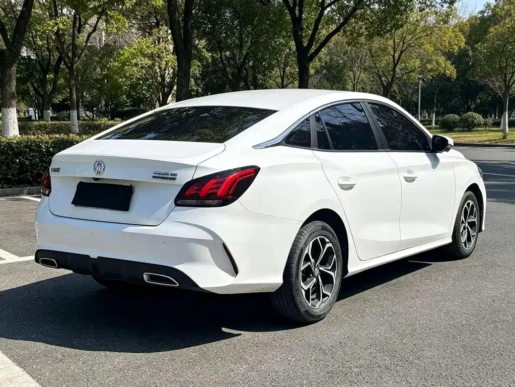 MG MG5 2022