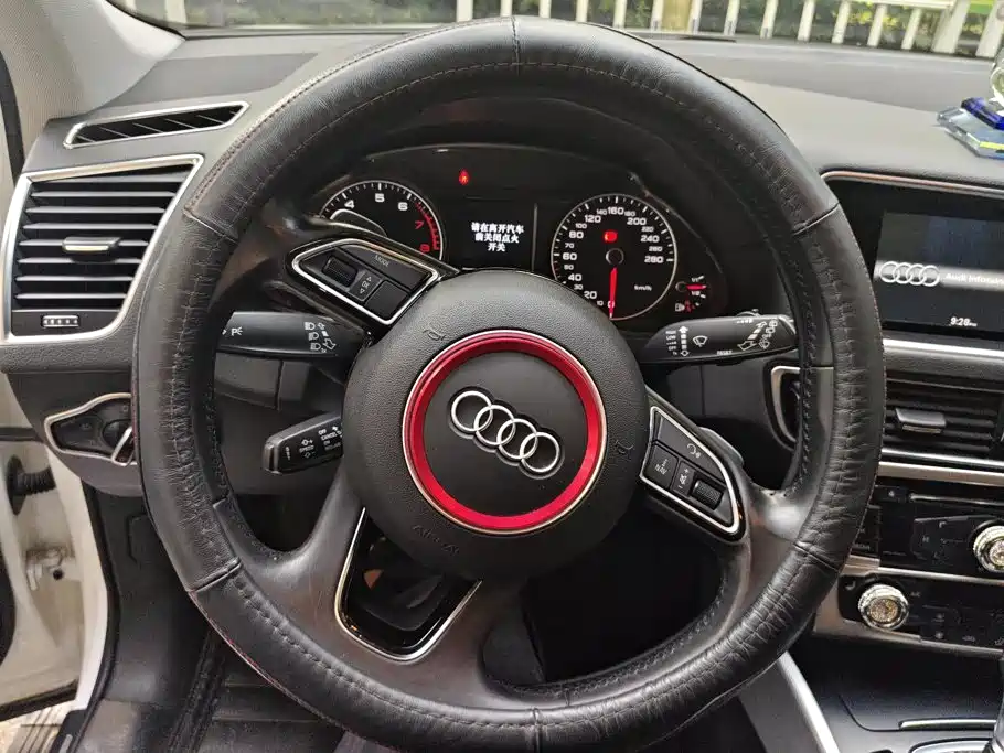 Audi Q5 2017 — фото 15