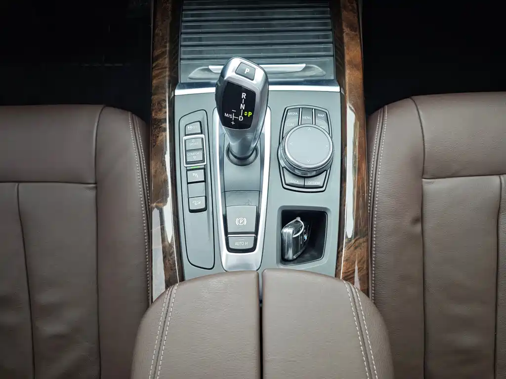BMW X5 2018 — фото 17
