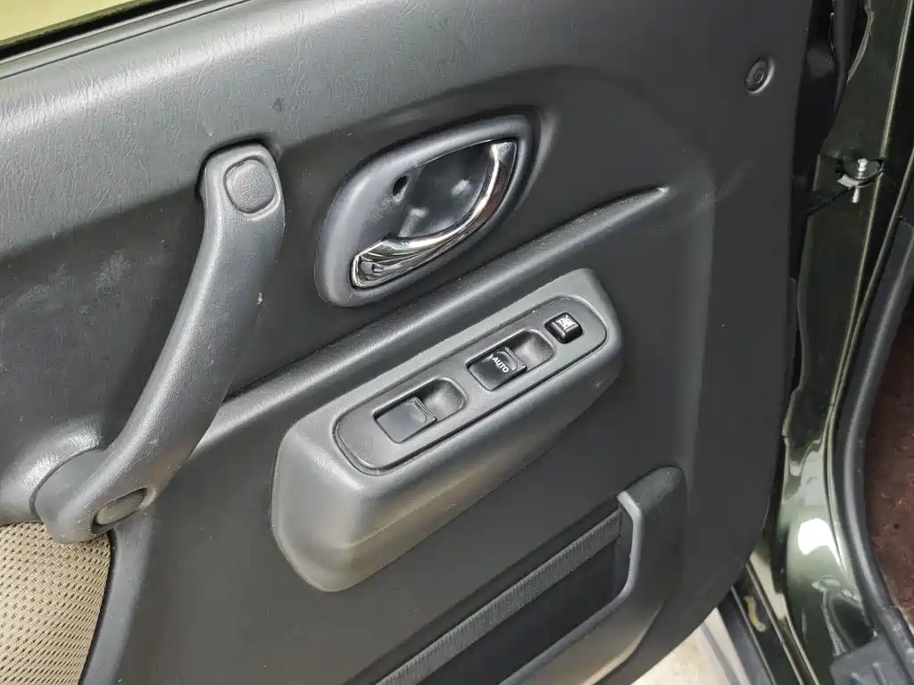 Suzuki Jimny 2016 — фото 11