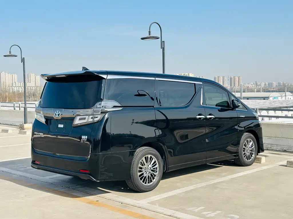 Toyota Vellfire 2021 — фото 4