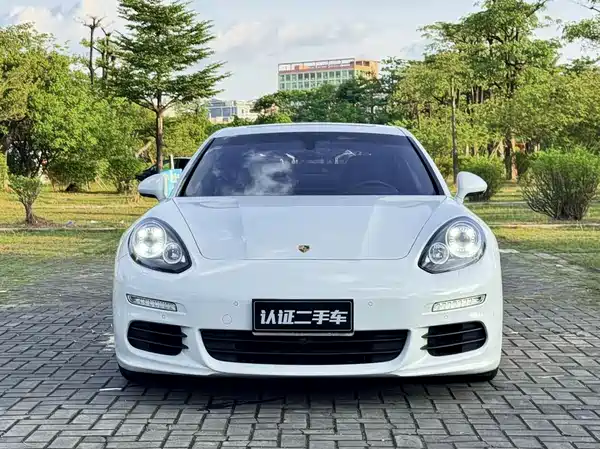 Porsche Panamera 2014