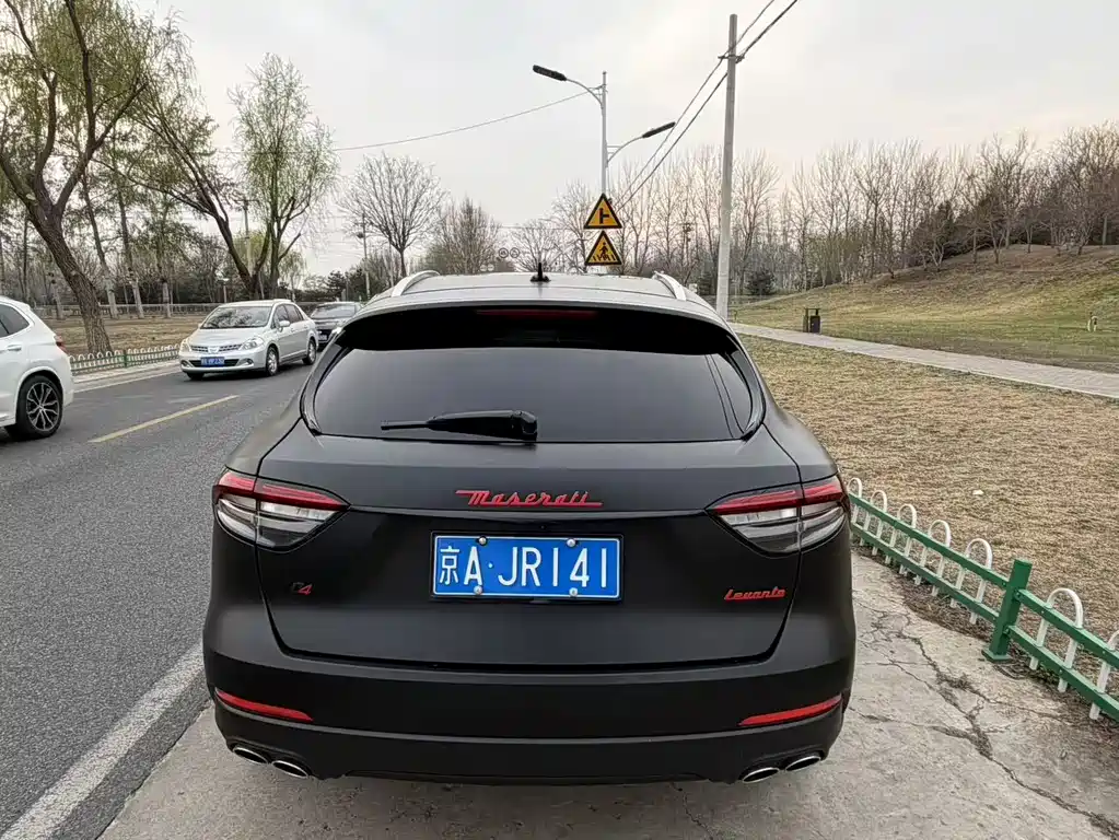 Maserati Levante 2019 — фото 4