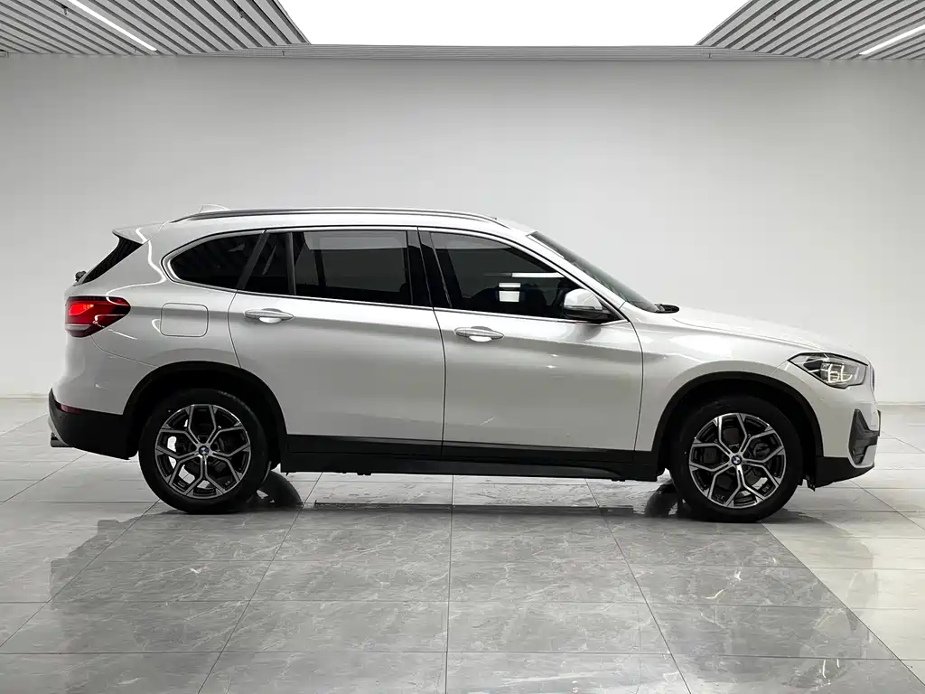 BMW X1 2023 — фото 8