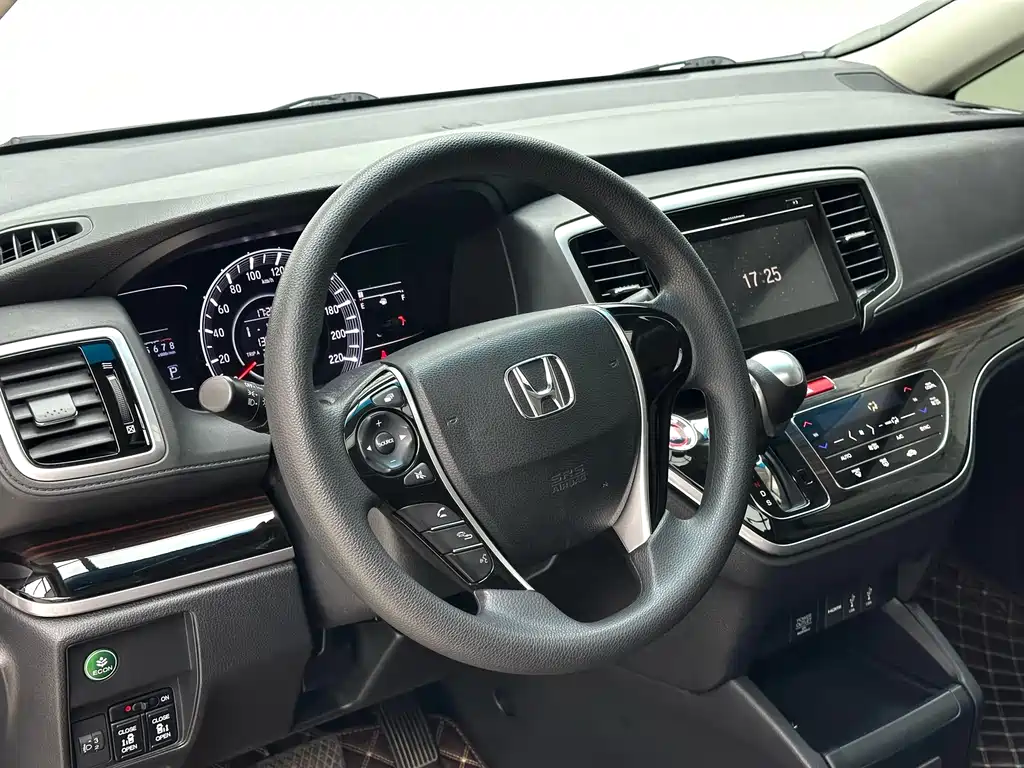 Honda Odyssey 2019 — фото 4