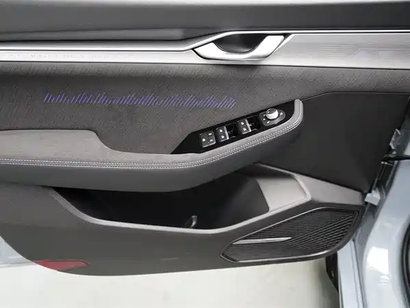 Geely Xingrui 2025