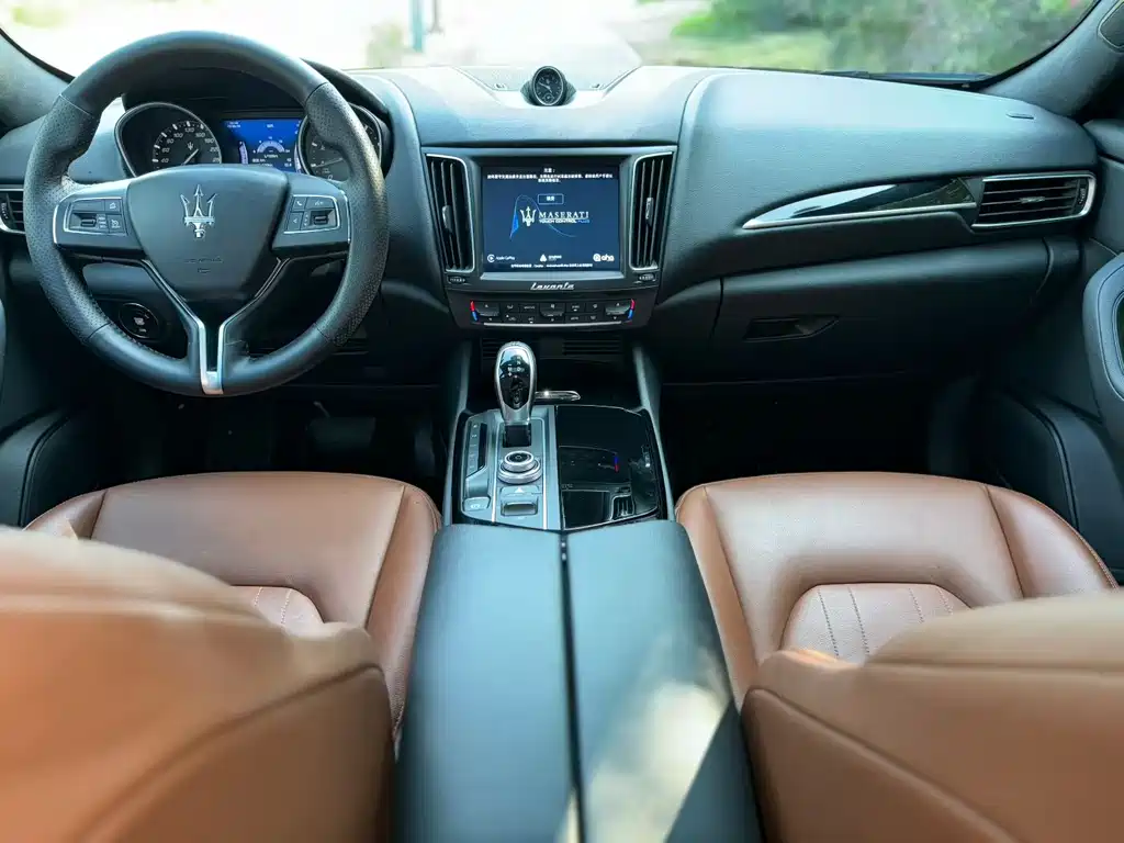 Maserati Levante 2018 — фото 7