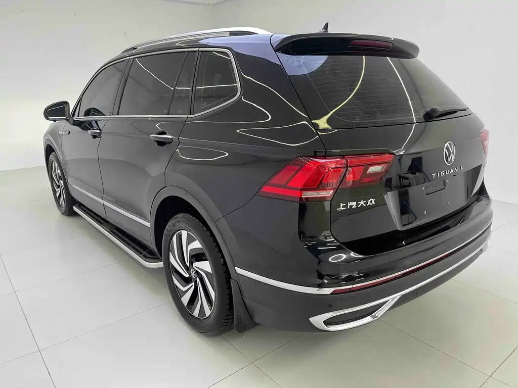 Volkswagen Tiguan L 2023
