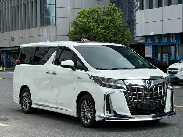 Toyota Alphard 2022