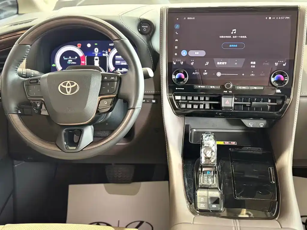 Toyota Alphard 2025 — фото 18