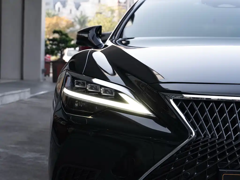 Lexus LS 2024