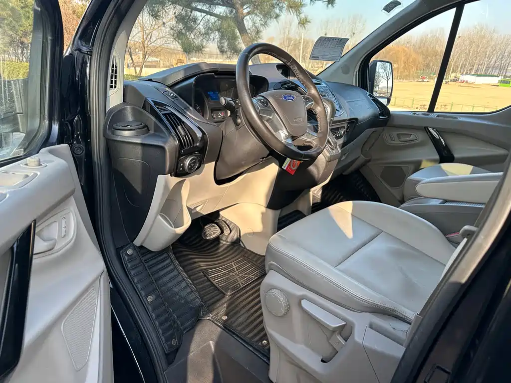 Ford Tourneo 2019 — фото 7