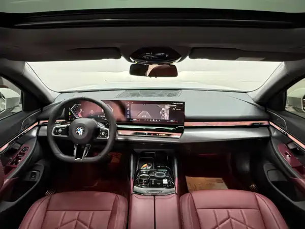 BMW 5 Series 2025