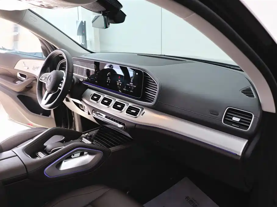 Mercedes-Benz GLE 2021 — фото 23