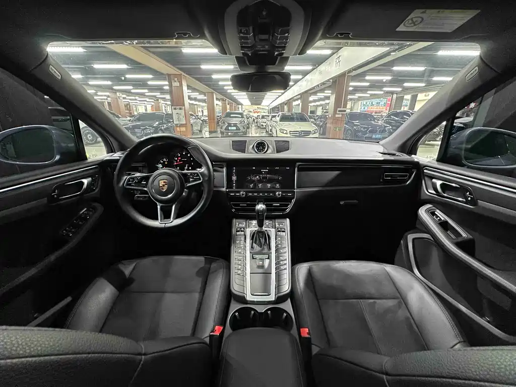 Porsche Macan 2021 — фото 4
